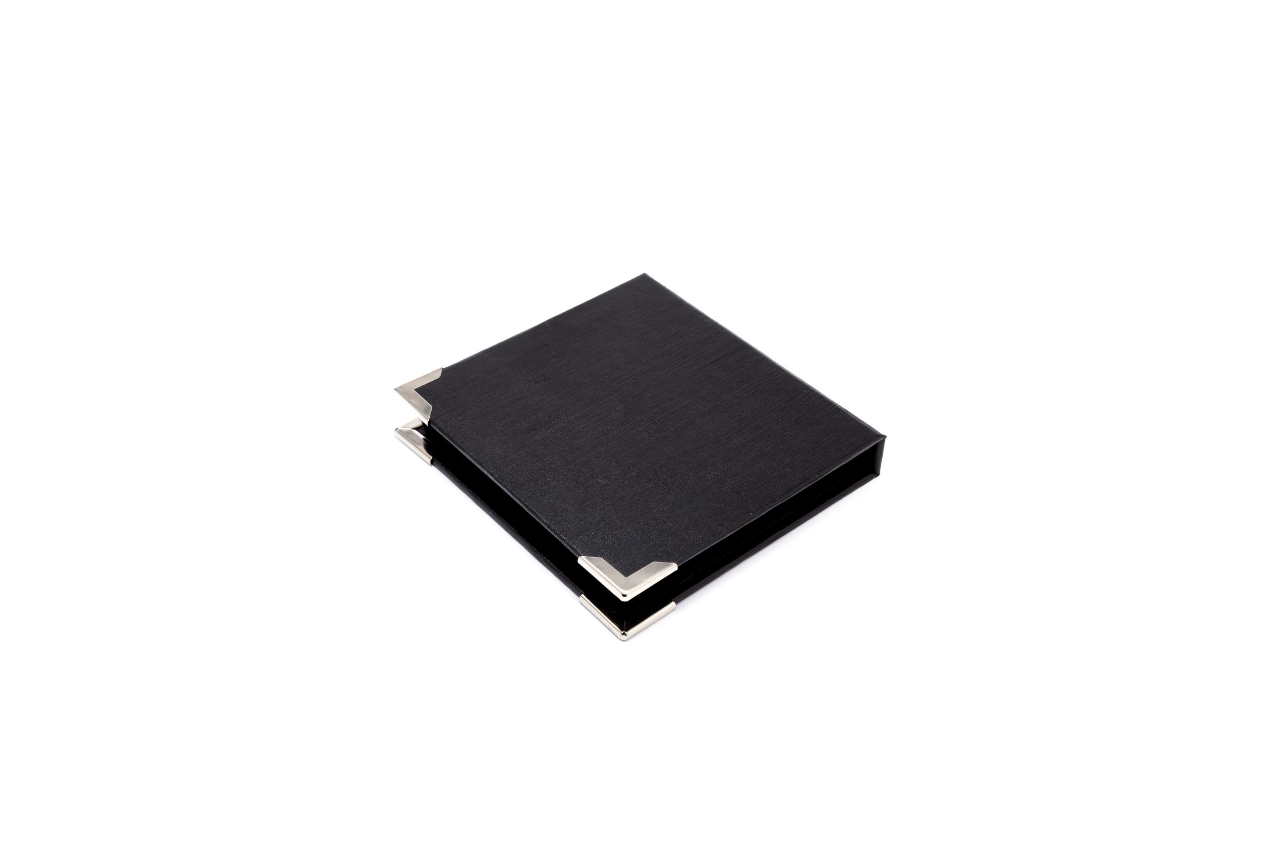 Couverture médaillée en similicuir